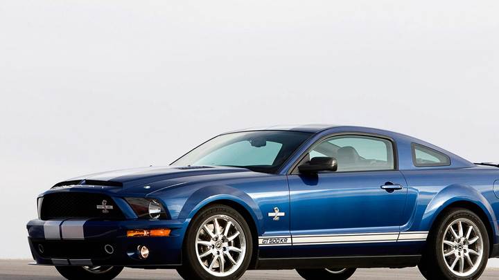 Side Pose Of 2008 Ford Shelby GT500KR In Blue On Race Course